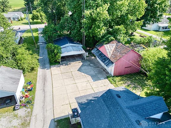 2nd image of 41 Main St