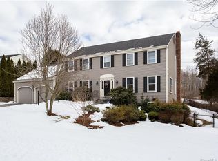 262 E Opal Dr, Glastonbury, CT 06033