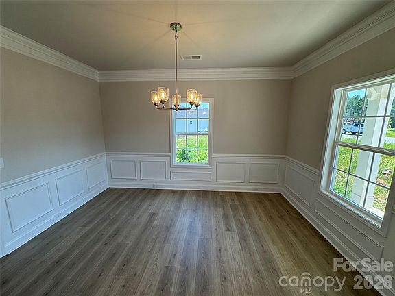 4th image of 1546 Autumn Ln #119
