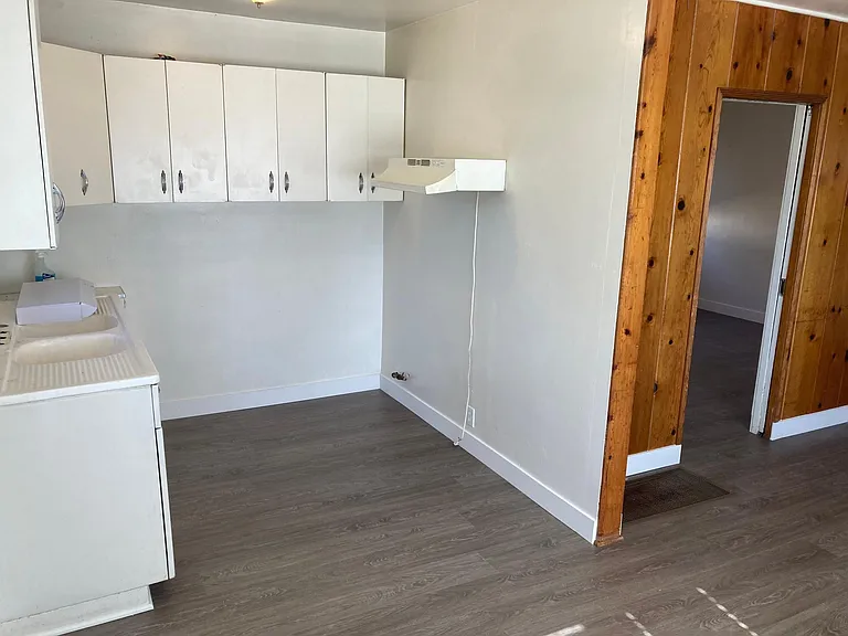 Stove included
