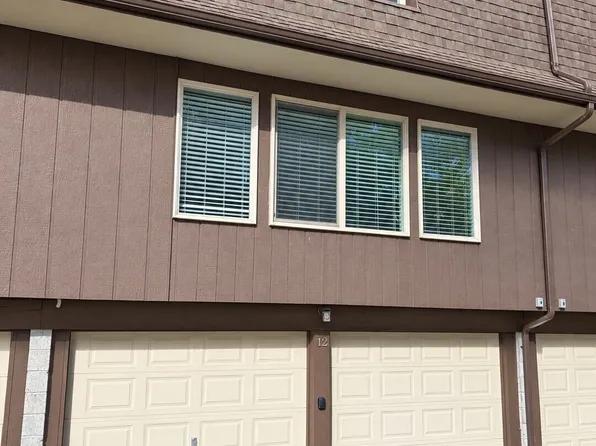 5229 188th Street SW #12, Lynnwood, WA 98037