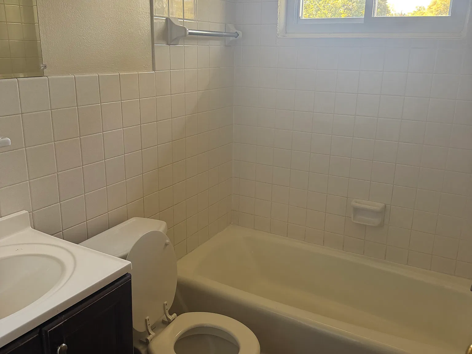 2 bed, $1,050 — Photo 4