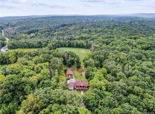 41 Forest Dr, Middletown, NY 10940