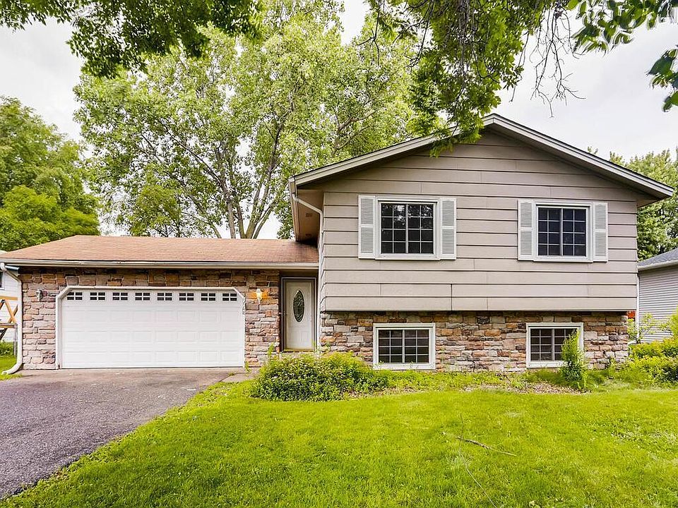 1st image of 1608 Meadowwood Dr