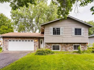 1608 Meadowwood Dr, Minneapolis, MN 55444