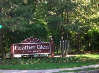 2310 Candlelight Ct, Helmetta, NJ