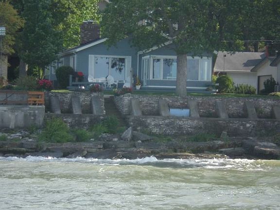 3rd image of 1102 Lake St