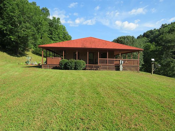 2nd image of 1140 Lewis Creek Rd