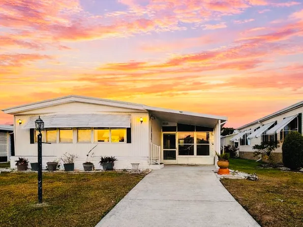 1447 Barefoot Cir, Barefoot Bay, FL 32976