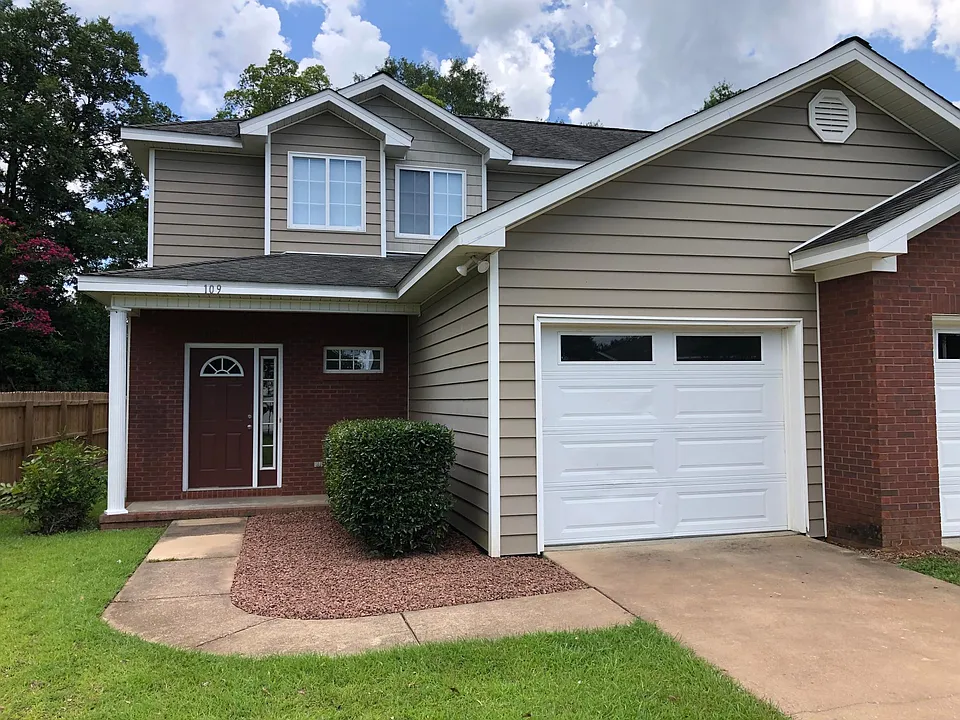 109 Heyward Dr