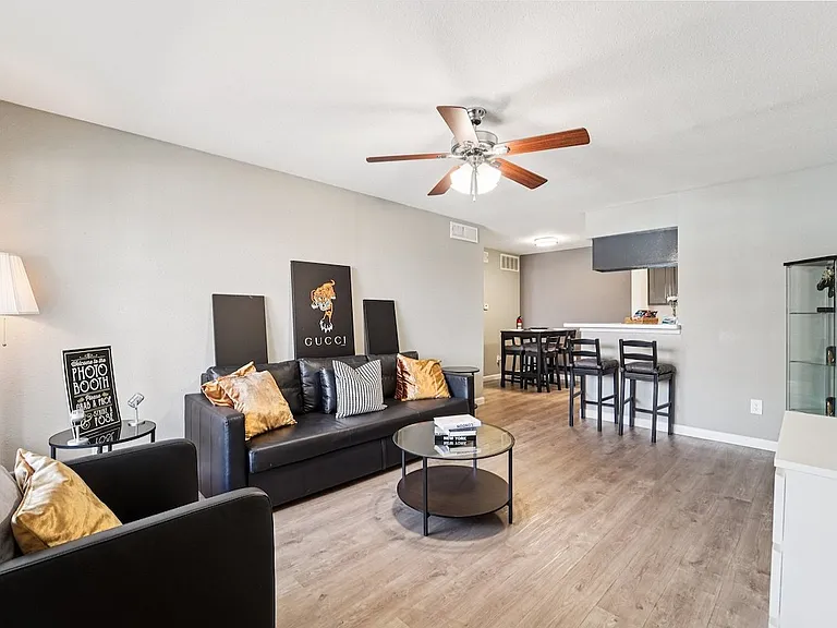 Crosby at Westchase Apartments — Photo 19