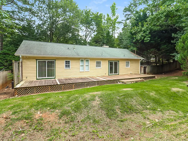 155 Sunny Ln — Photo 15