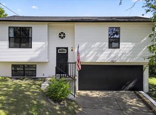 1819 Chippendale Ln, Imperial, MO 63052