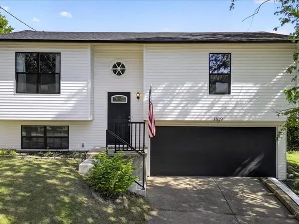 1819 Chippendale Ln, Imperial, MO 63052