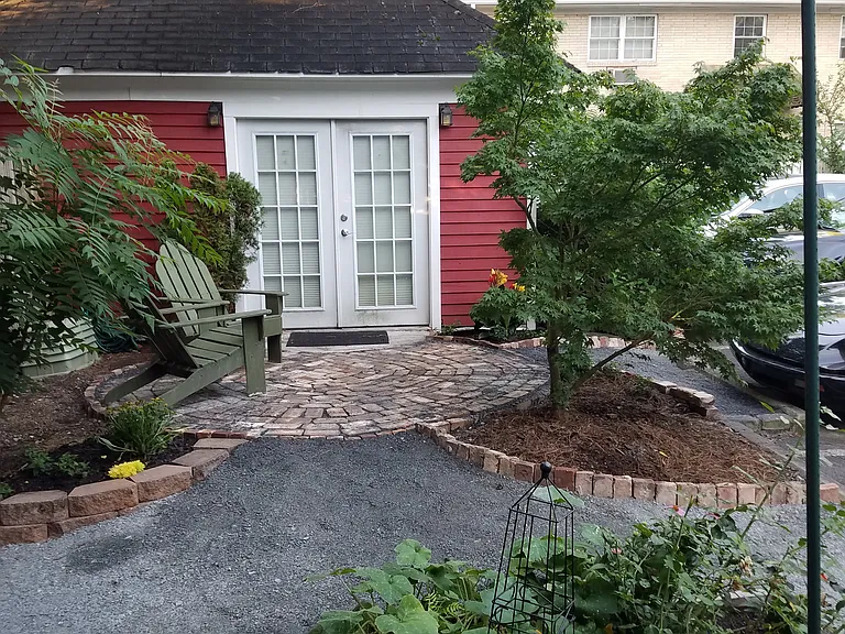 811 Piedmont Ave NE — Photo 1