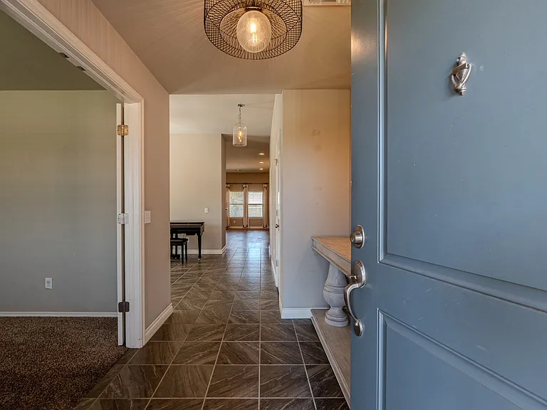 19213 Blanco Dr — Photo 6