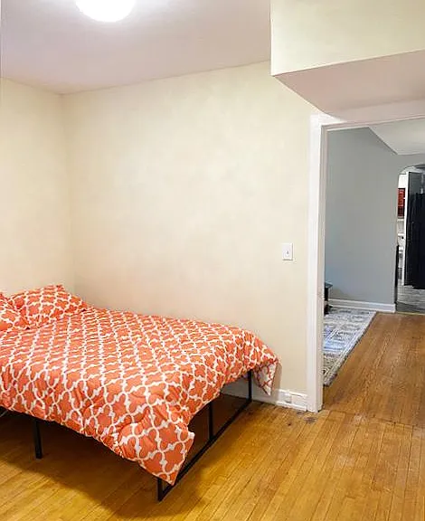 1009 Madison St #4 — Photo 6