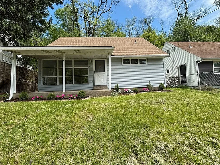 717 Jefferson Rd — Photo 1