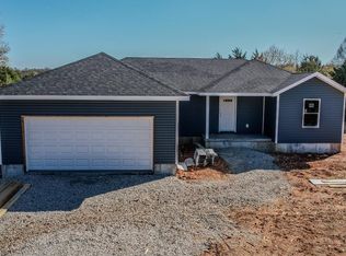 17400 Edison Rd, Lebanon, MO 65536