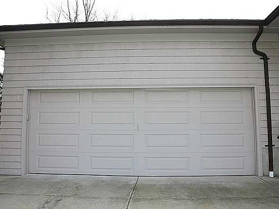 3rd image of 22 Red Cedar Dr