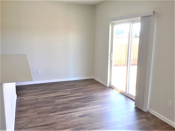4th image of 9124 NE 167th Ct