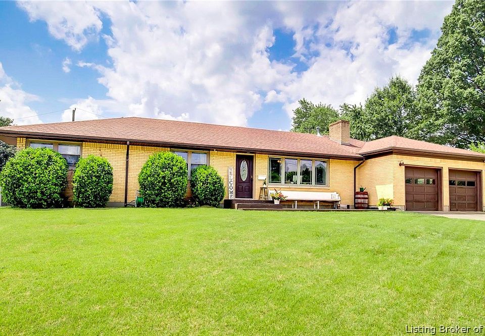 1st image of 121 Franklin Drive