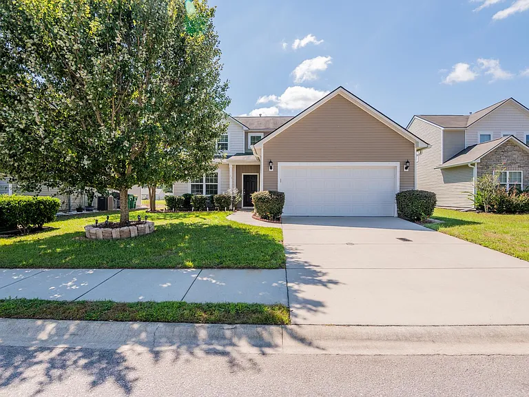 23 Burley Ln — Photo 1