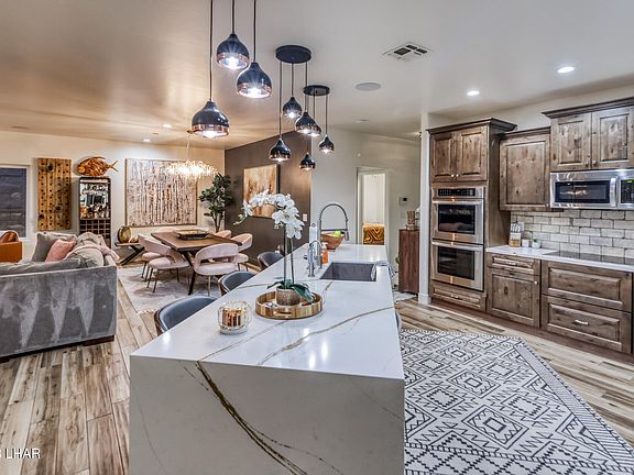 5th image of 3501 Hollister Dr
