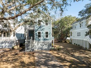 1350 Lucinda St, Mount Pleasant, SC 29466