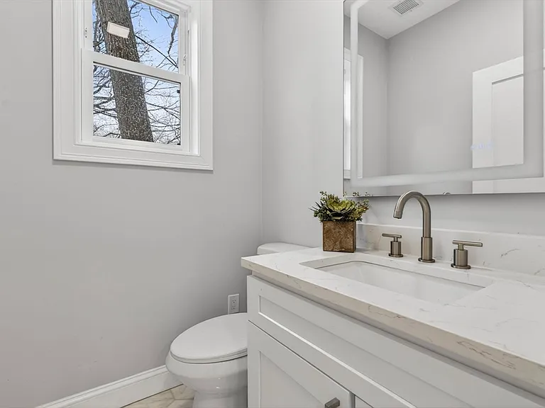 72 Westborough Rd #1 — Photo 12