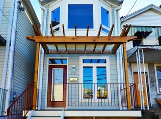 231 Carron St, Pittsburgh, PA 15206