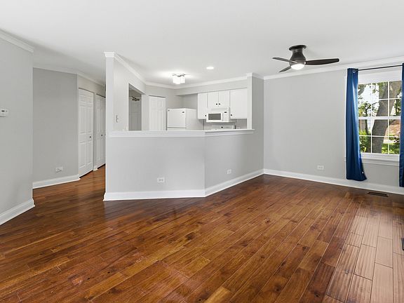 3rd image of 207 W Jennifer Ln Unit 2-1A
