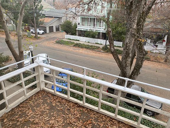 3rd image of 609 14th St APT A
