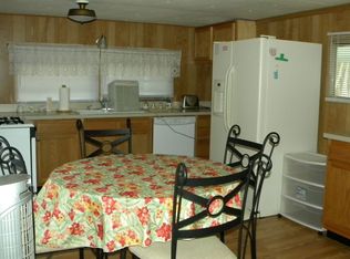 1724 Jungle Den Rd, Astor, FL 32102