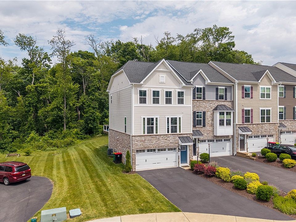 1st image of 160 Cole Dr