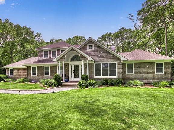 3rd image of 48 Briarcroft Dr
