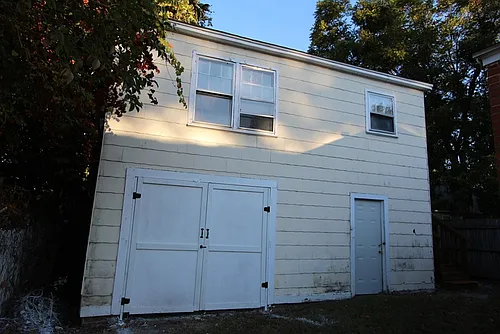 234 1/2 Saluda St Photo 1