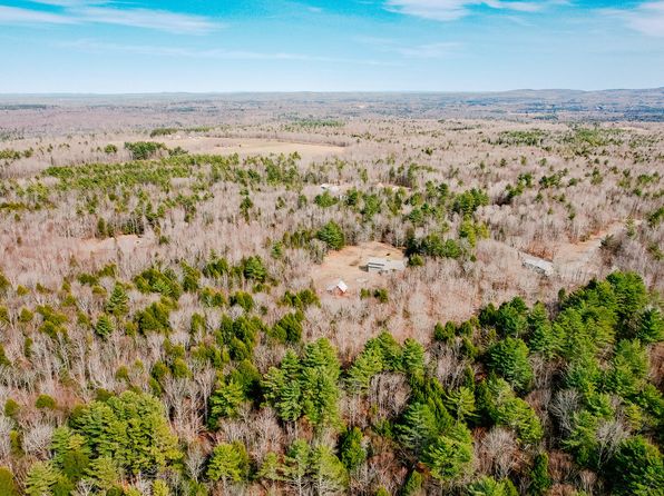 129 Bailey Hill Road, New Sharon, ME 04955