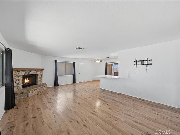 4th image of 7363 Hermosa Ave