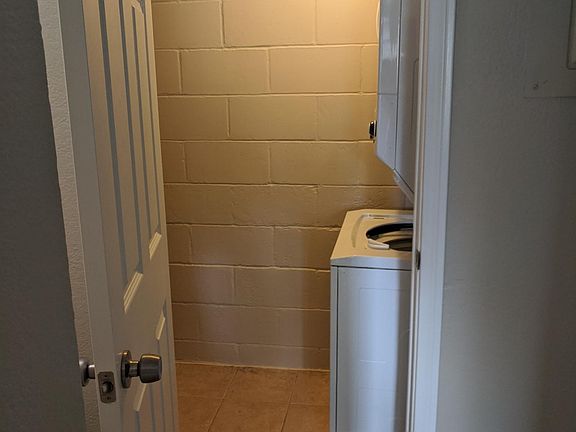 5th image of 3523 Vancouver Ave
