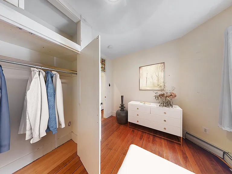 3 Mark St #2 — Photo 9