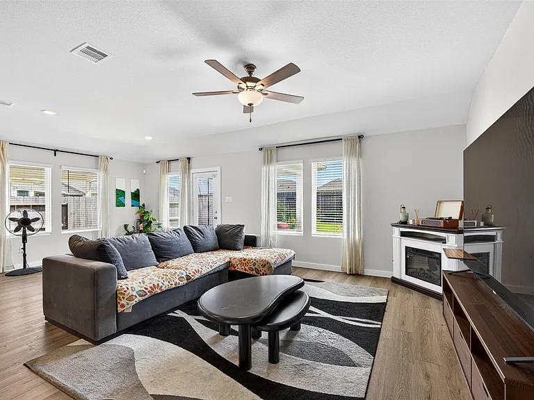 6342 Buffalo Bend Ln — Photo 24