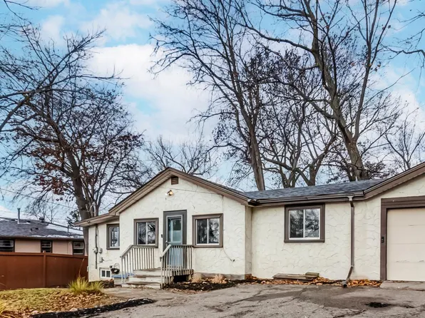9620 21st Ave N, Plymouth, MN 55441