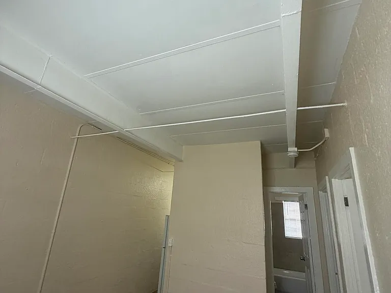 620 20th St #1 — Photo 22
