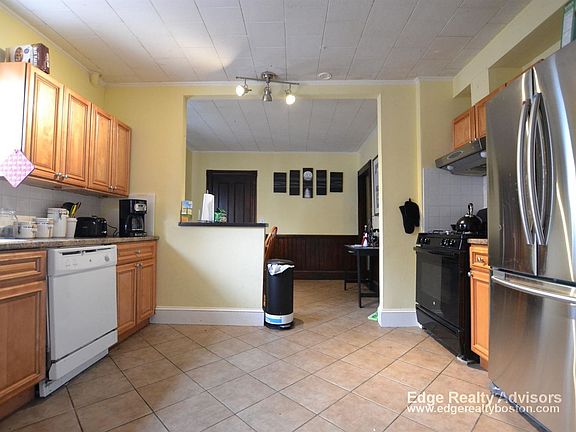 3 Appian Way Boston - Allston Unit Photo 4