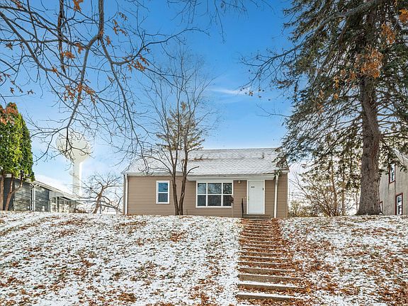 2nd image of 4645 Upland Crst NE