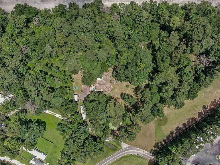 1251 Pruitt Rd — Photo 2