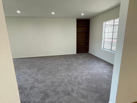 5th image of 260 S 6th St APT N