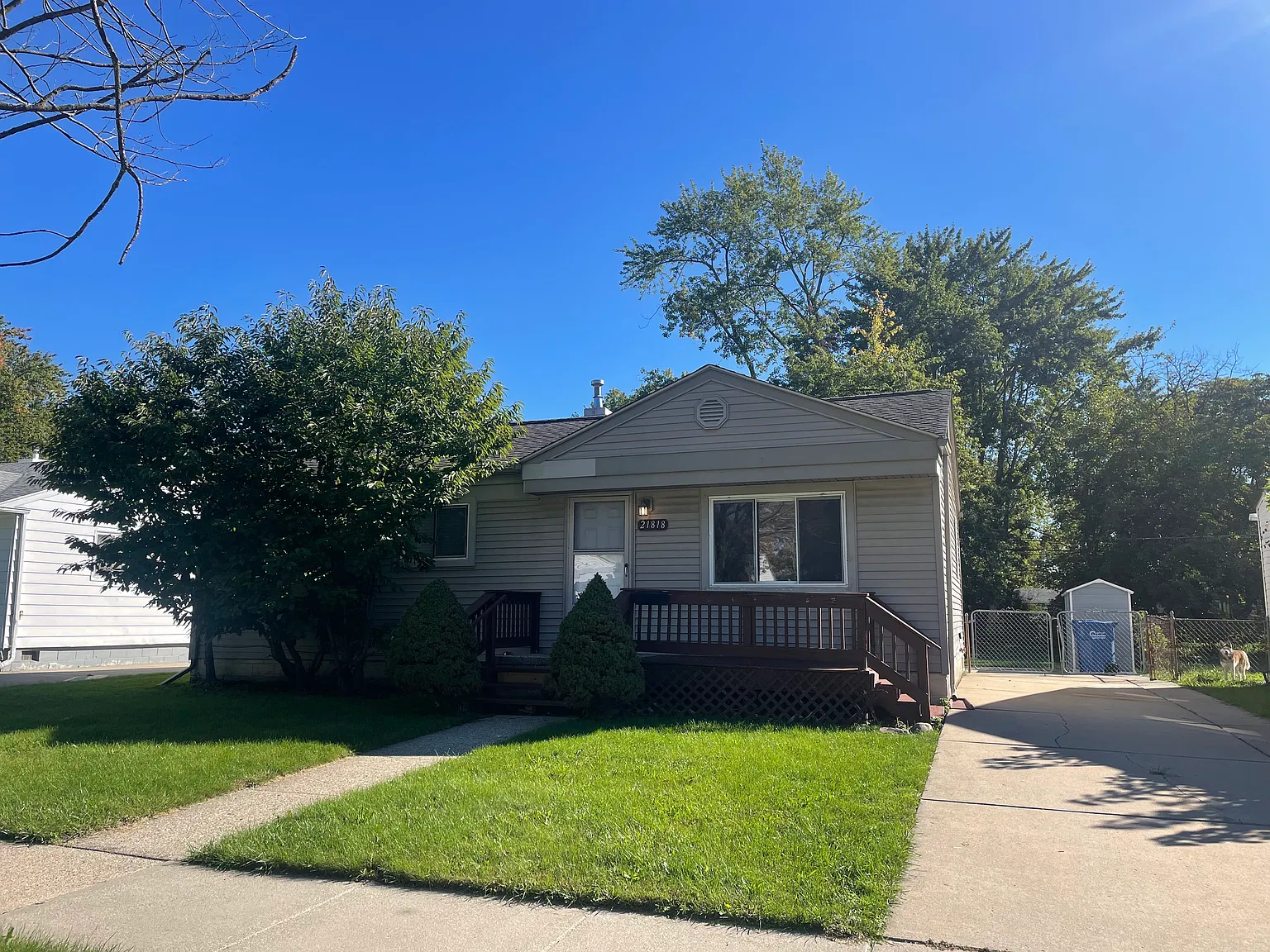 3 bed, 988 sqft, $1,400 — Photo 2