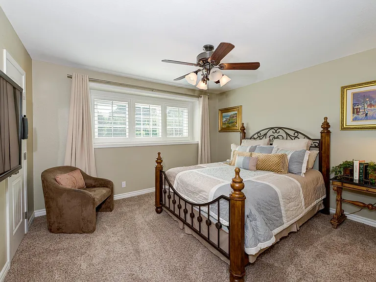25871 Hitching Rail Rd — Photo 40